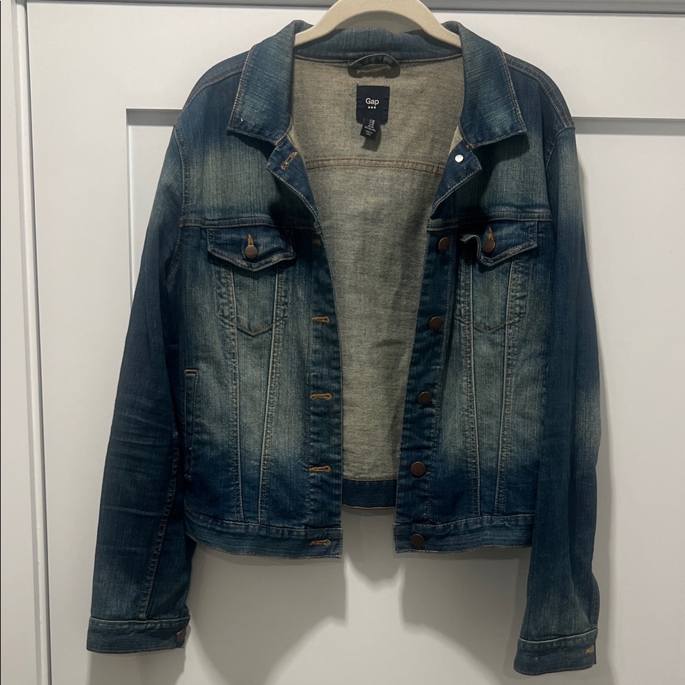 GAP Women's Classic Indigo Jean Jacket